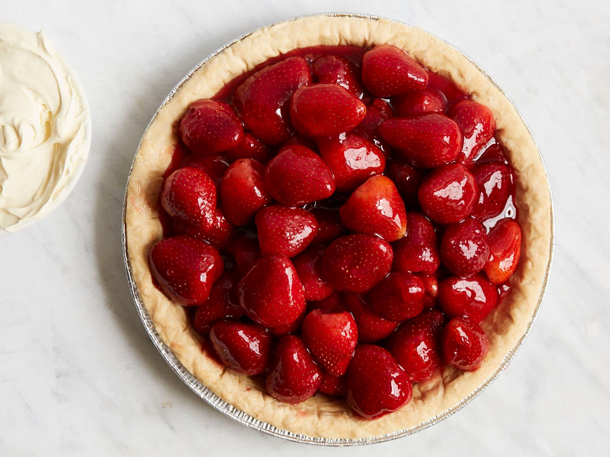 Easy Strawberry Jell-O Pie